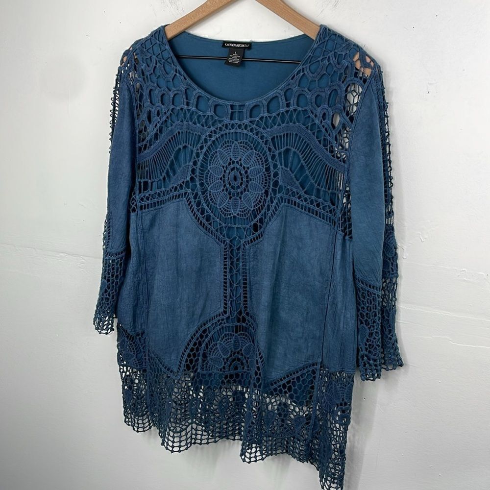 Lauren Michelle Boho Crochet mixed media top 3/4 sleeve round neck size Large